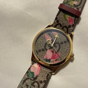 GUCCI watch